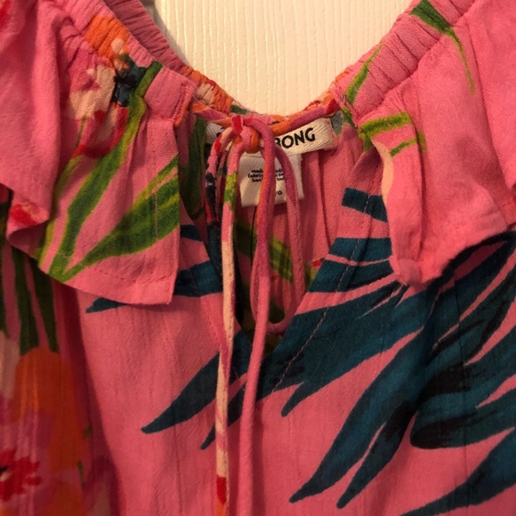 NWT women’s Billabong top size large - Picture 2 of 5